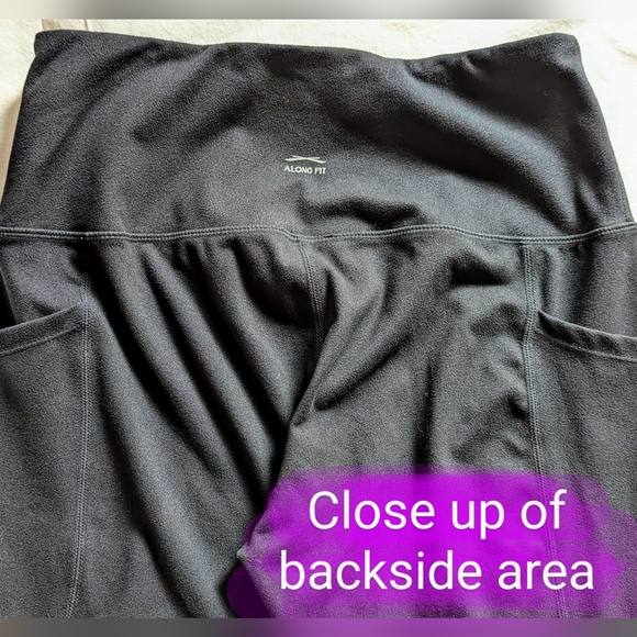 Along Fit size Med ladies, EUC black yoga leggings with pockets! - Picture 13 of 14